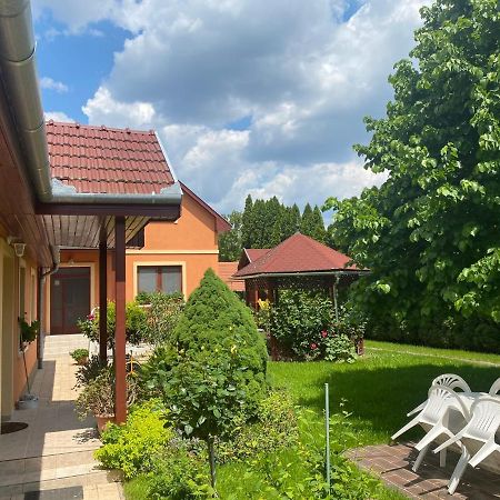 Apartman Dora Hajdúszoboszló Dış mekan fotoğraf