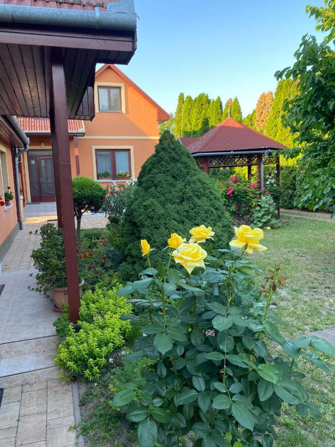 Apartman Dora Hajdúszoboszló Dış mekan fotoğraf